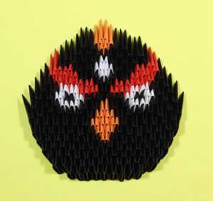 Оригами. Как сделать птицу из игры Angry Birds (видео урок)